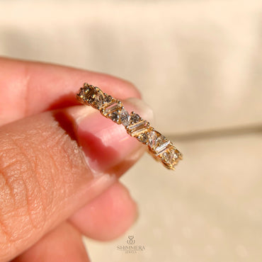 14k Gold Baguette and Round Diamond Band