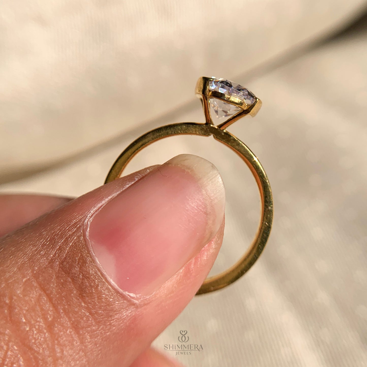 Oval Cut Engagement Rings