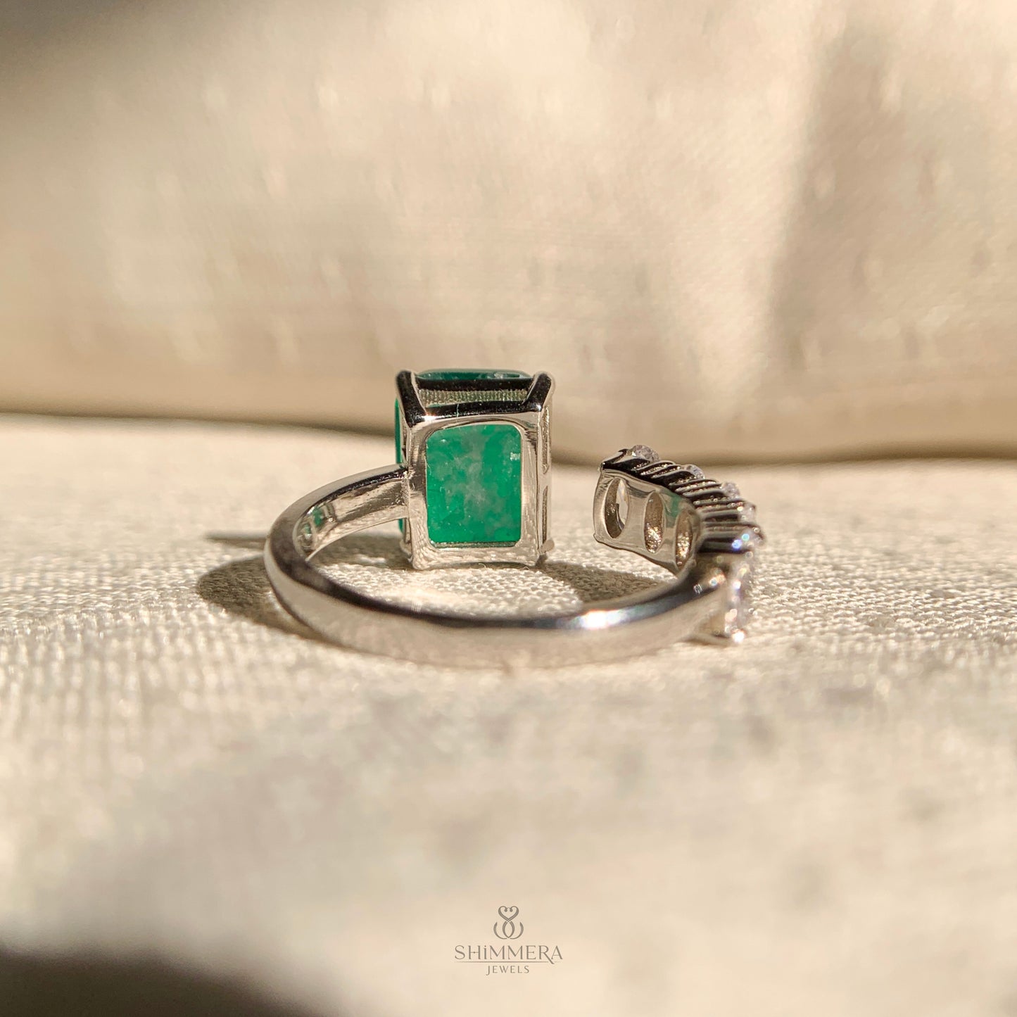 Unique open wedding ring with assorted diamond cuts in gold