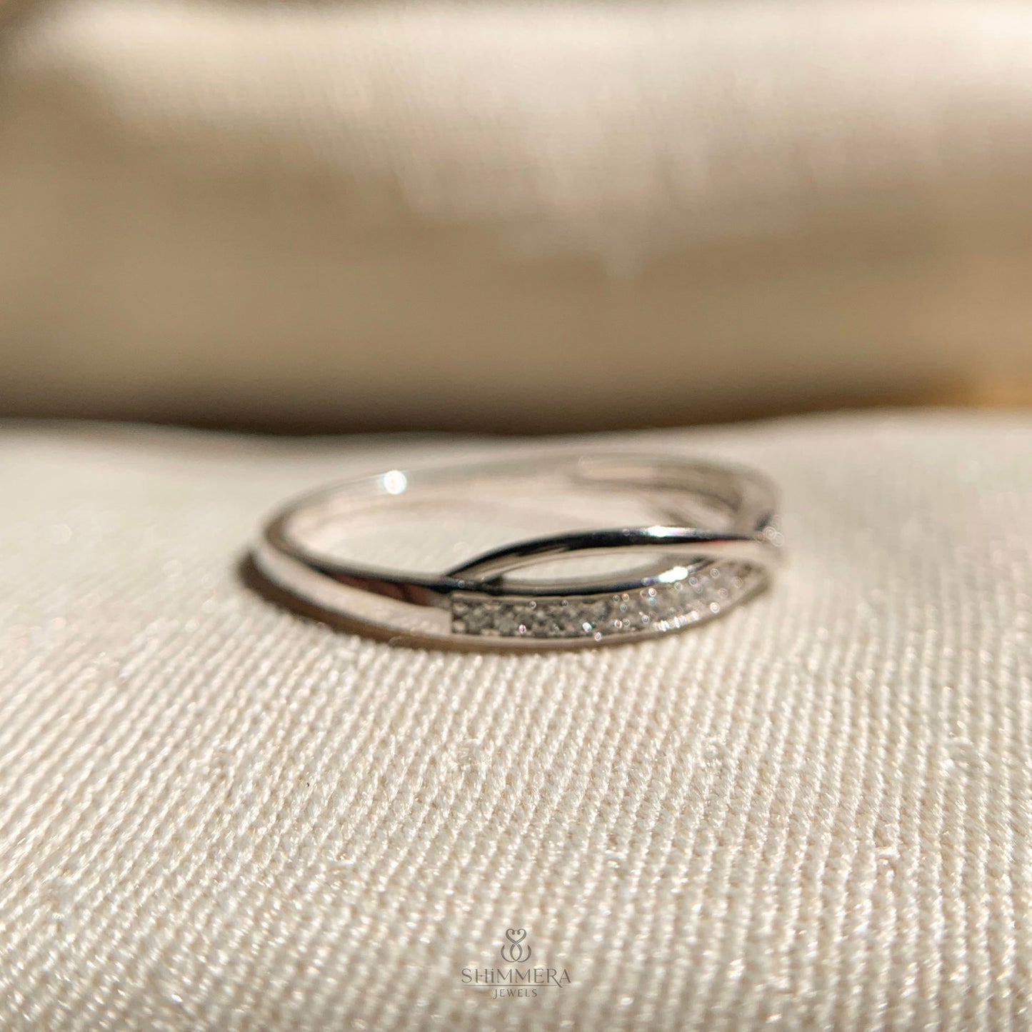 Crossover Ring Silver