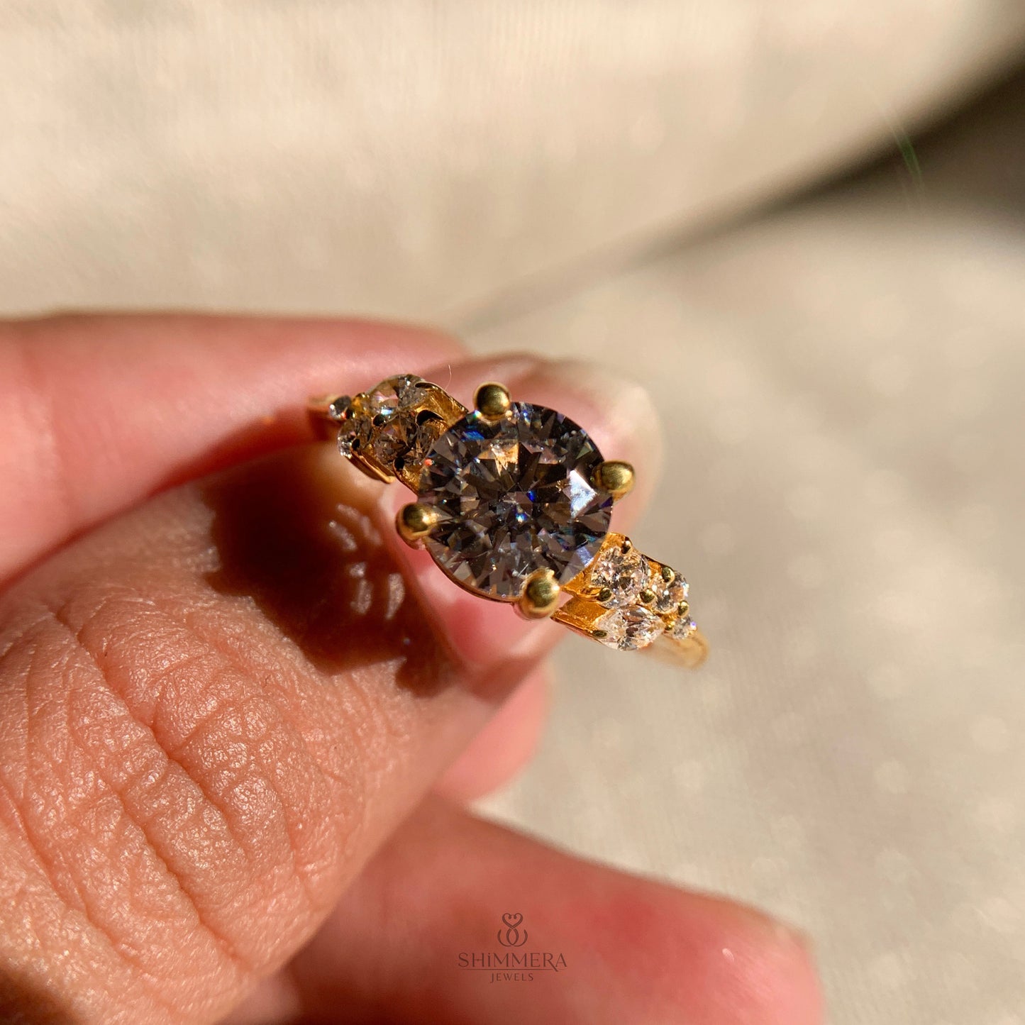 Nature inspired Round Diamond Engagement Ring