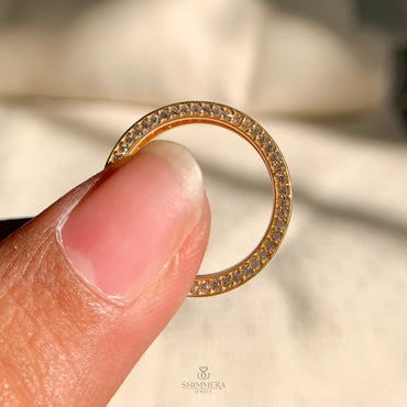 Elegant women’s plain yellow gold wedding ring for daily wear