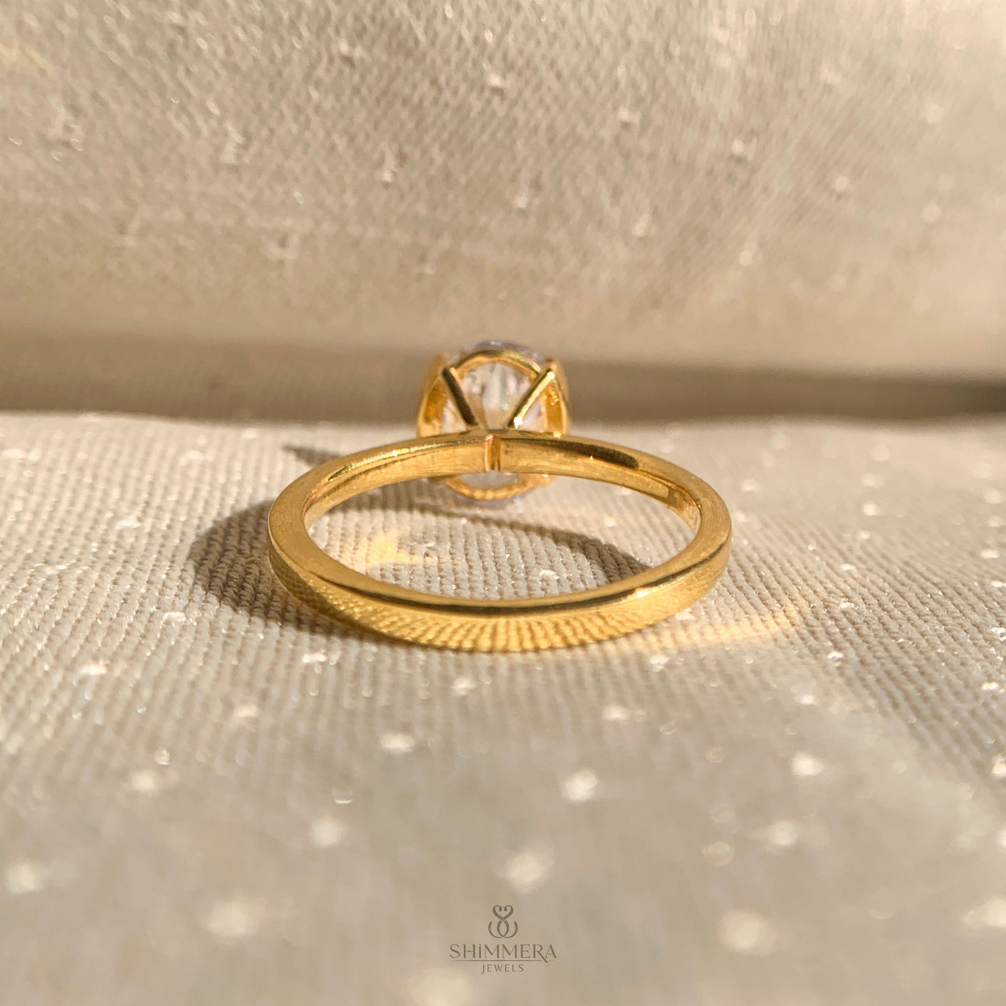 Oval Cut Engagement Rings