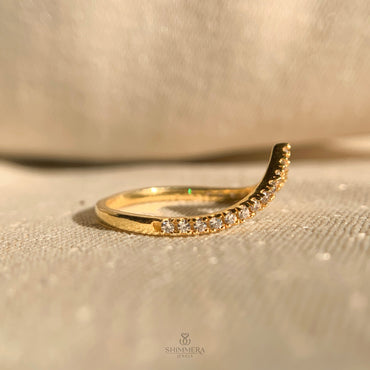 Elegant chevron diamond ring in 14k yellow gold for women