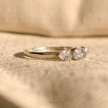 "Luxury pear cut diamond rings collection for women, set of 4"