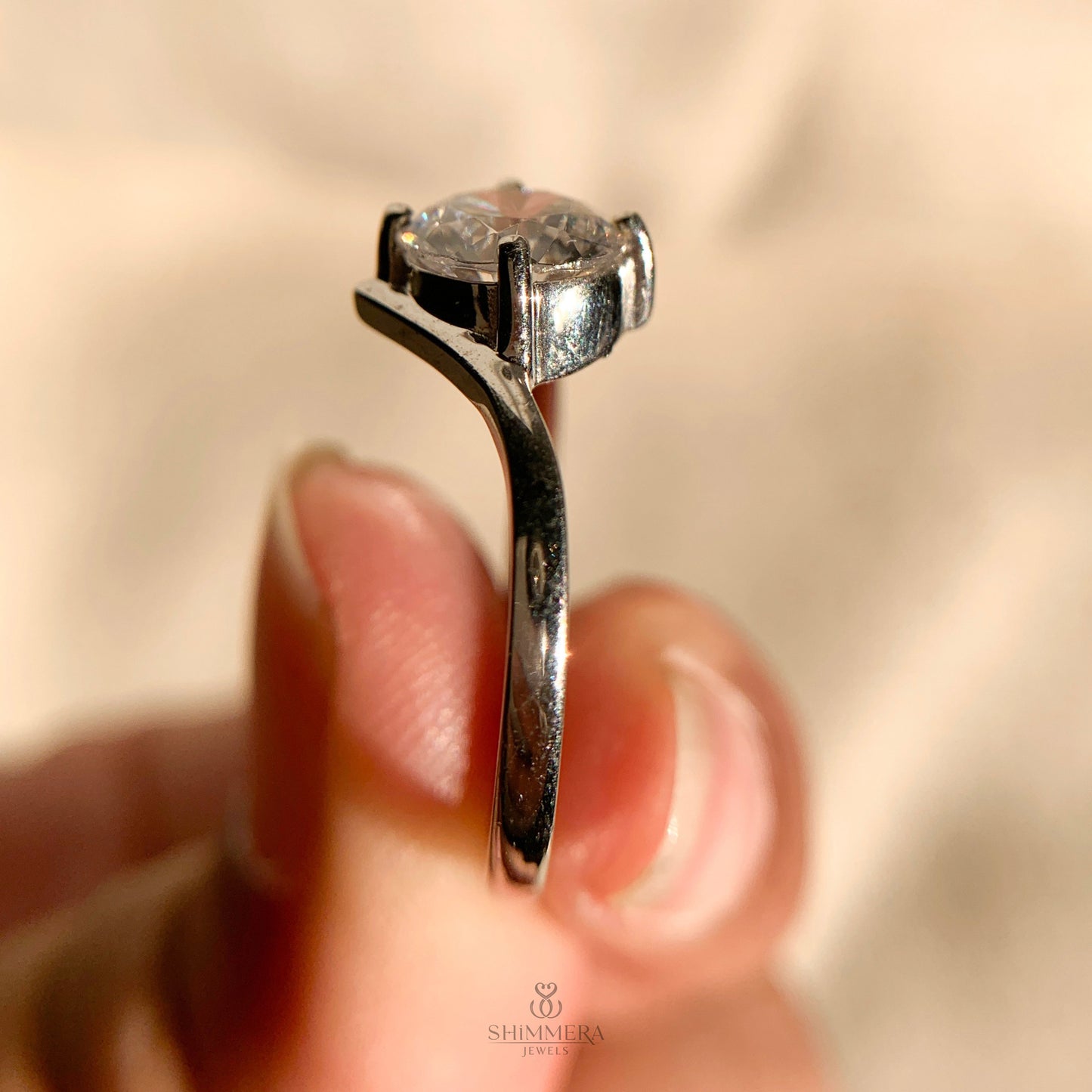 1 carat round diamond ring with classic white gold solitaire design