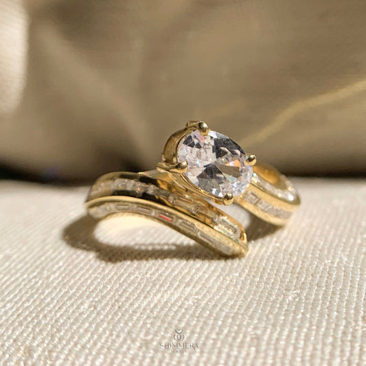 Curved Diamond Wedding Bands in Gold