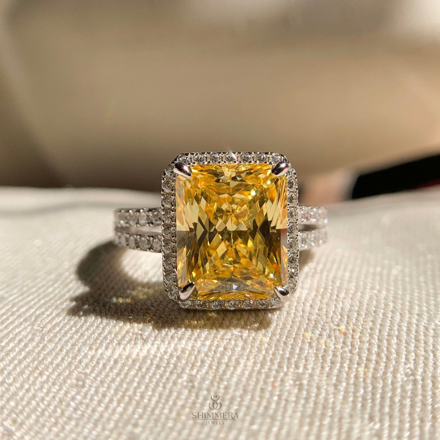 Radiant Hidden Halo Ring
