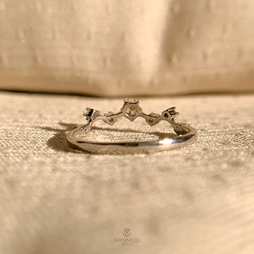 Women's fashion ring with uneven round diamonds SR100