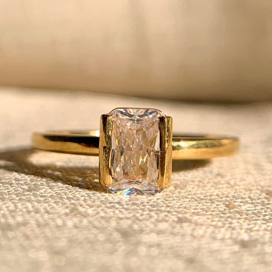 Radiant Cut Engagement Rings