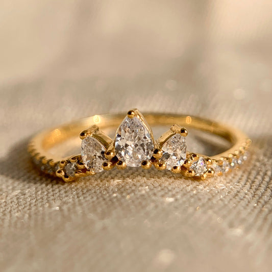 Pear And Round Curved Diamond Wedding Ring