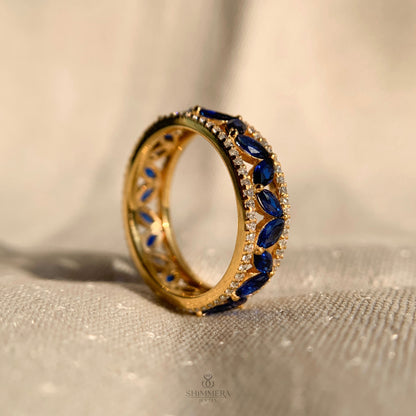 18k Yellow Gold Blue Sapphire Marquise Ring