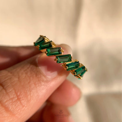Baguette Cut Emerald Infinity Wedding Band