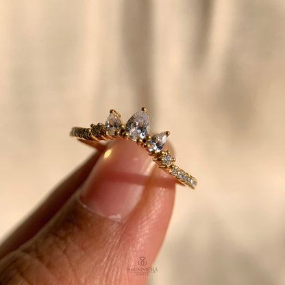 Pear And Round Curved Diamond Wedding Ring