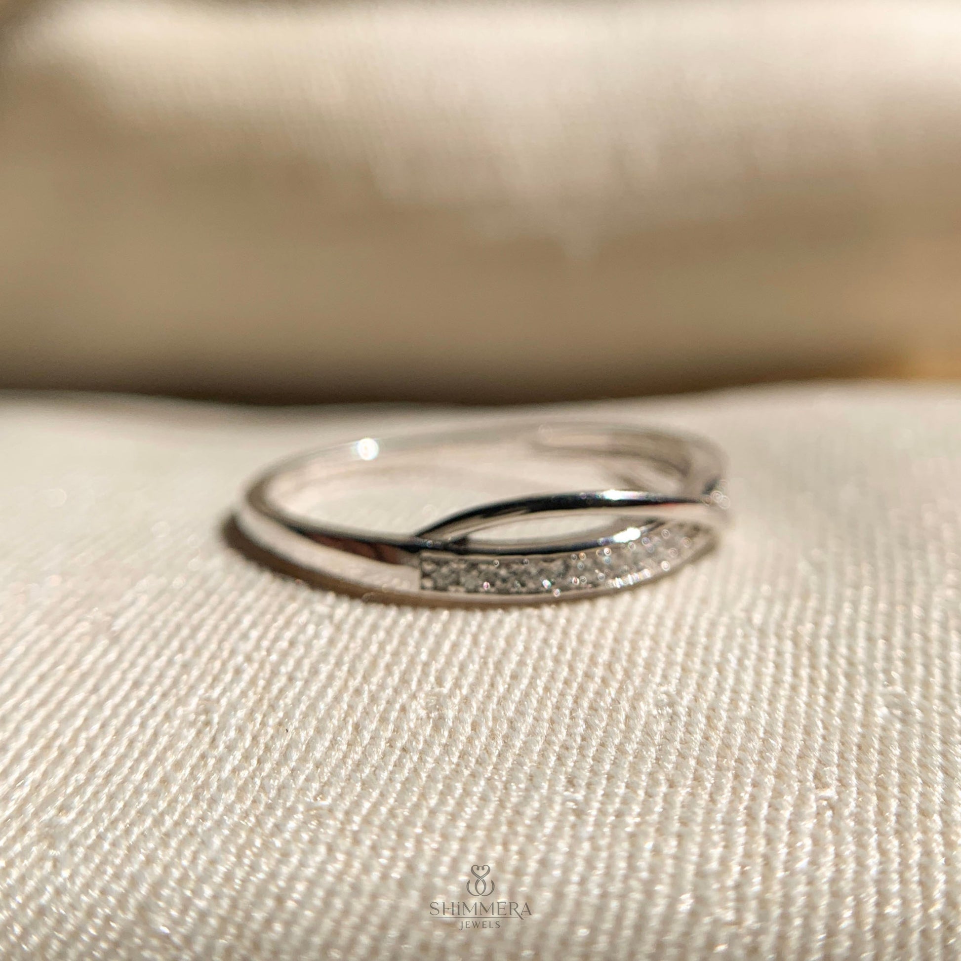 Crossover Ring Silver