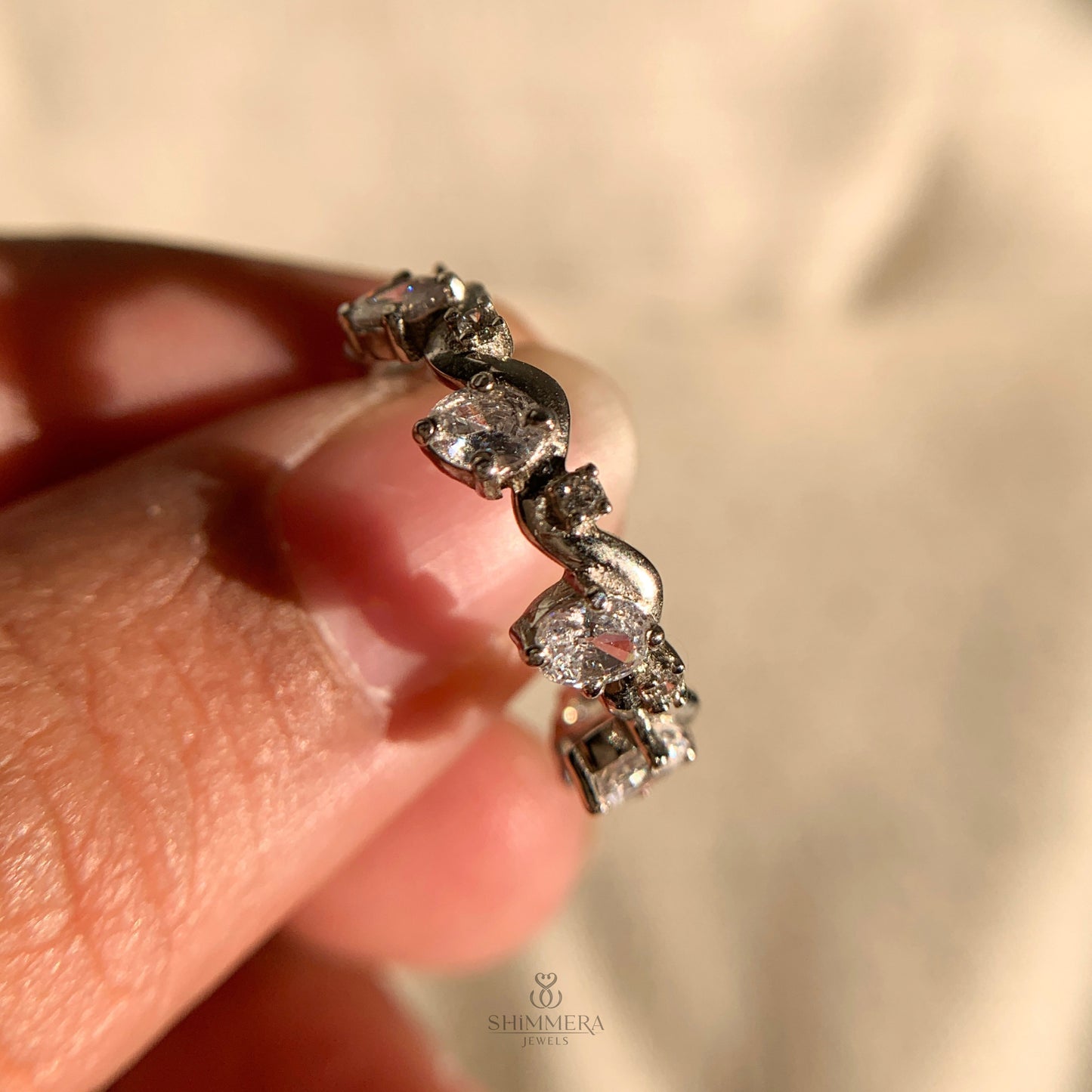 Oval and Round Shape Diamond Simple Stacked Wedding RingsSR095