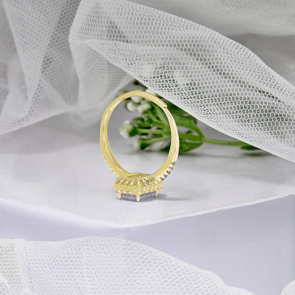 Radiant Halo Engagement Ring Yellow gold