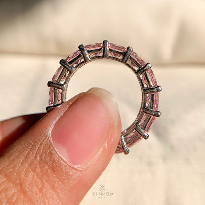 Sparkling princess cut diamond wedding ring for her