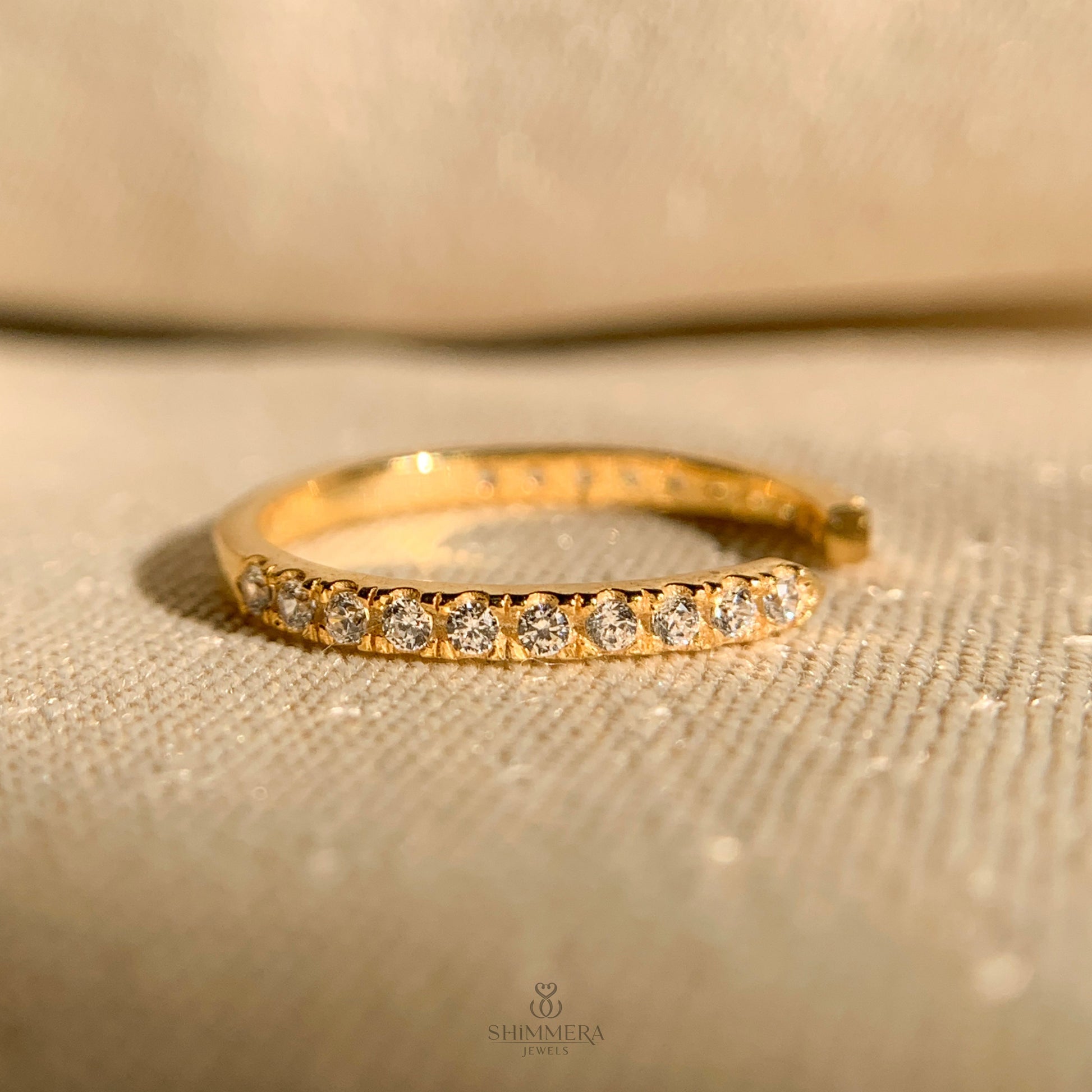 Round Diamond Cuff Ring 