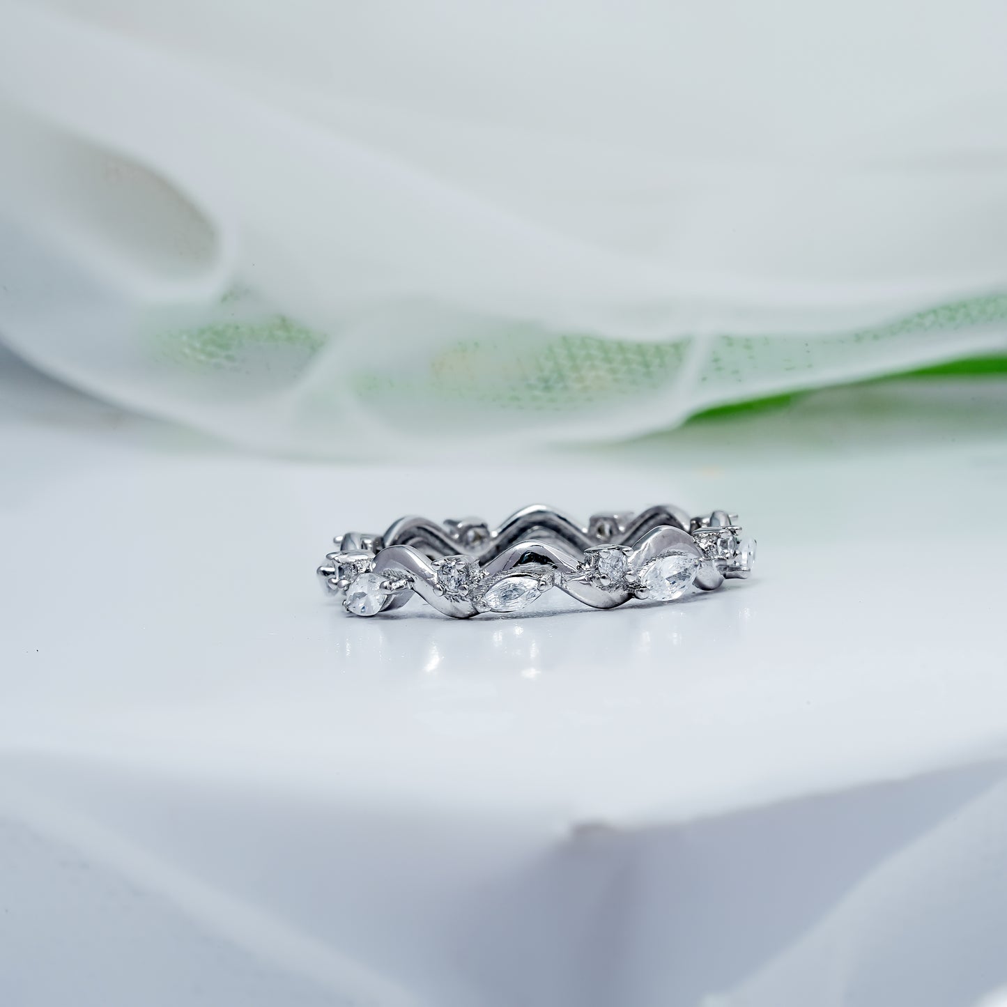 Marquise & Round Alternating Stack Ring
