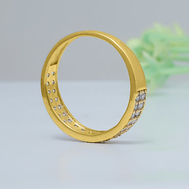 Round Diamond Wedding Band 