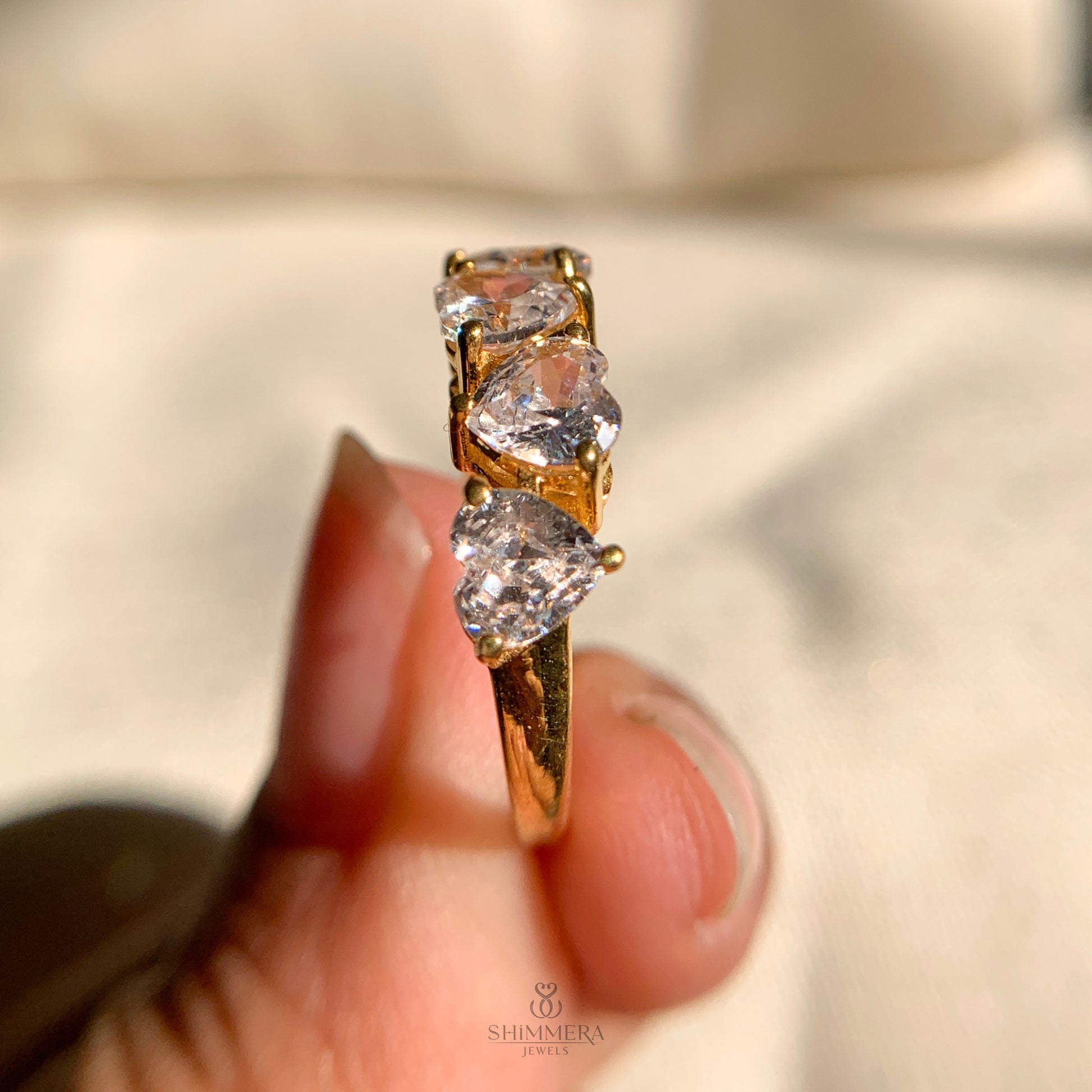 Elegant alternate heart diamond wedding band for brides