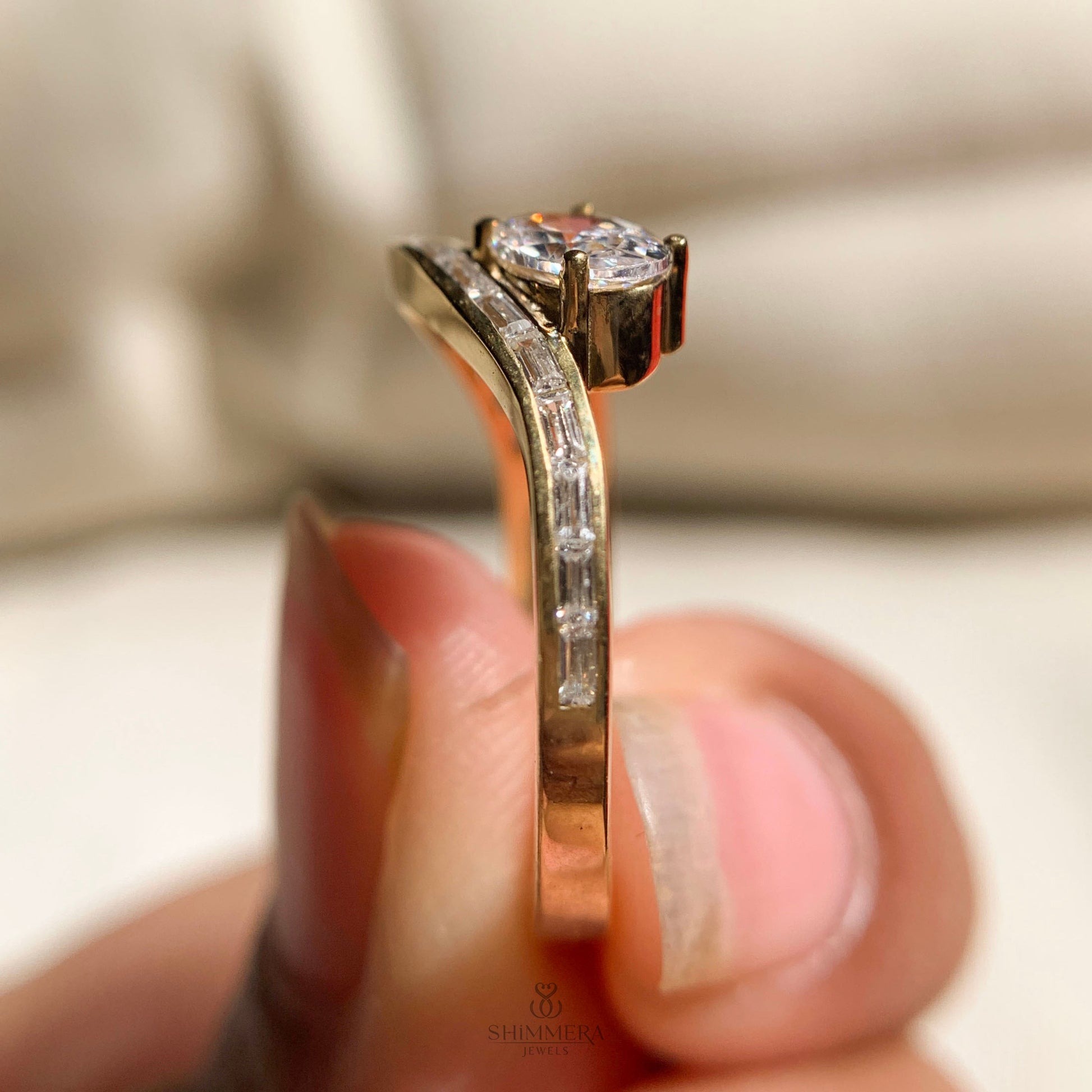 14k Oval And Baguette Curved Diamond Band