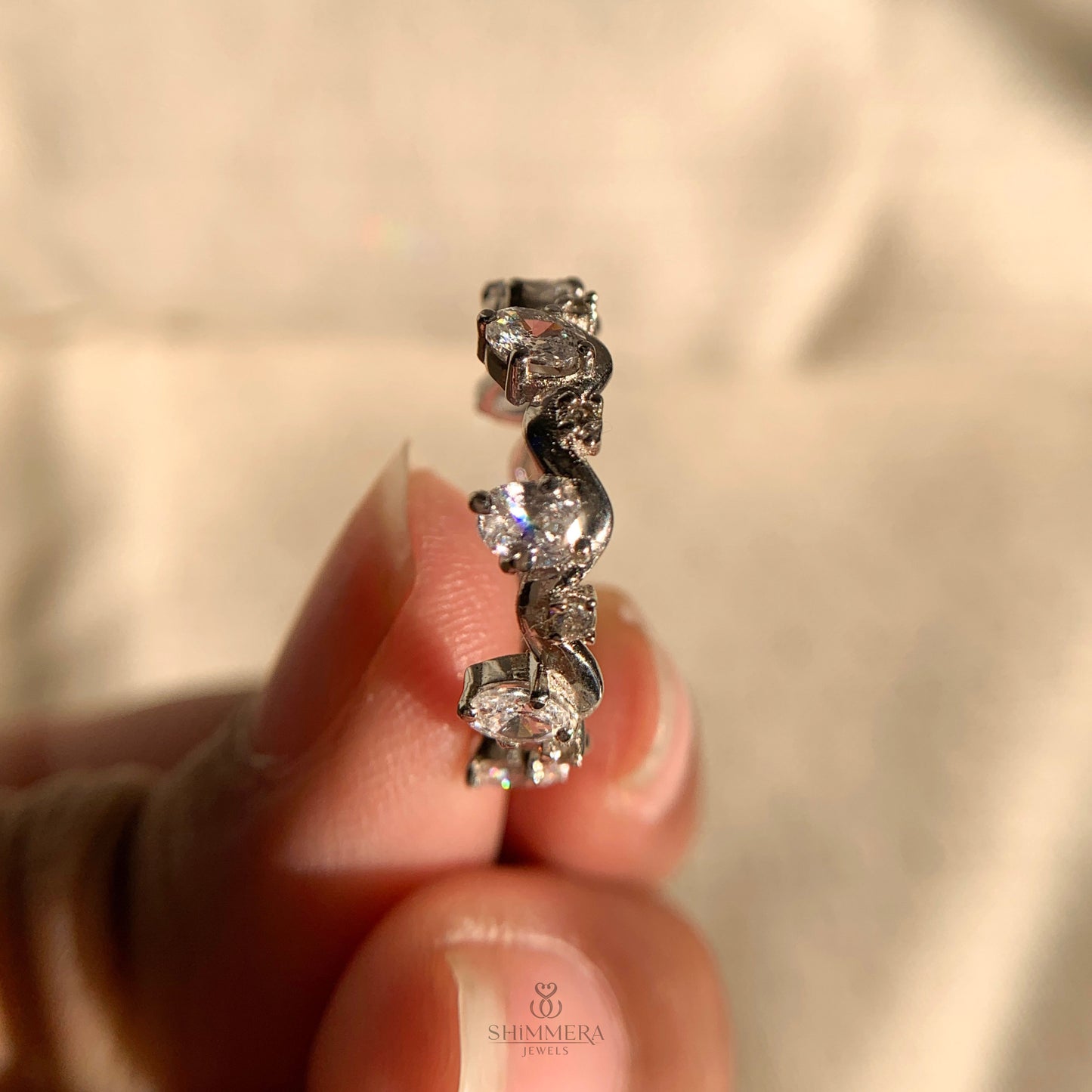 Oval and Round Shape Diamond Simple Stacked Wedding RingsSR095